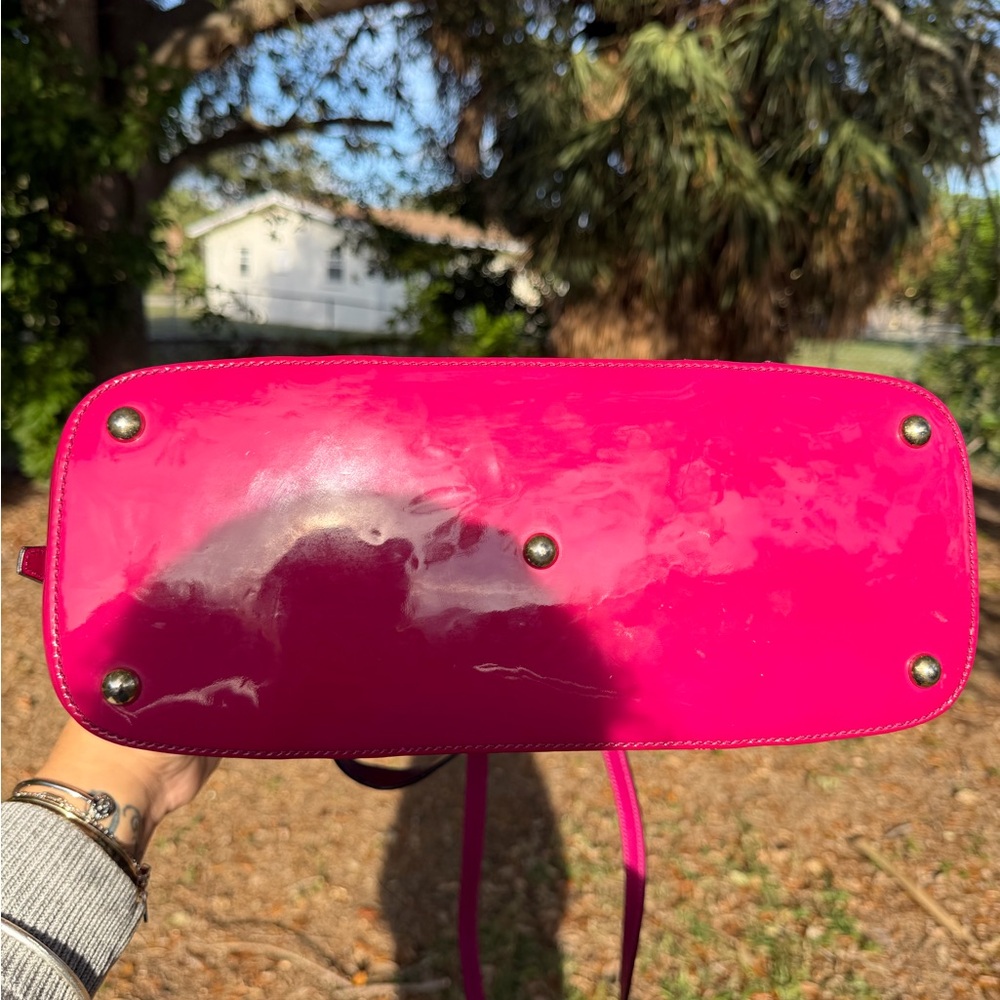 Gucci Fuchsia Patent Leather Shoulder Bag - Picture 4 of 10